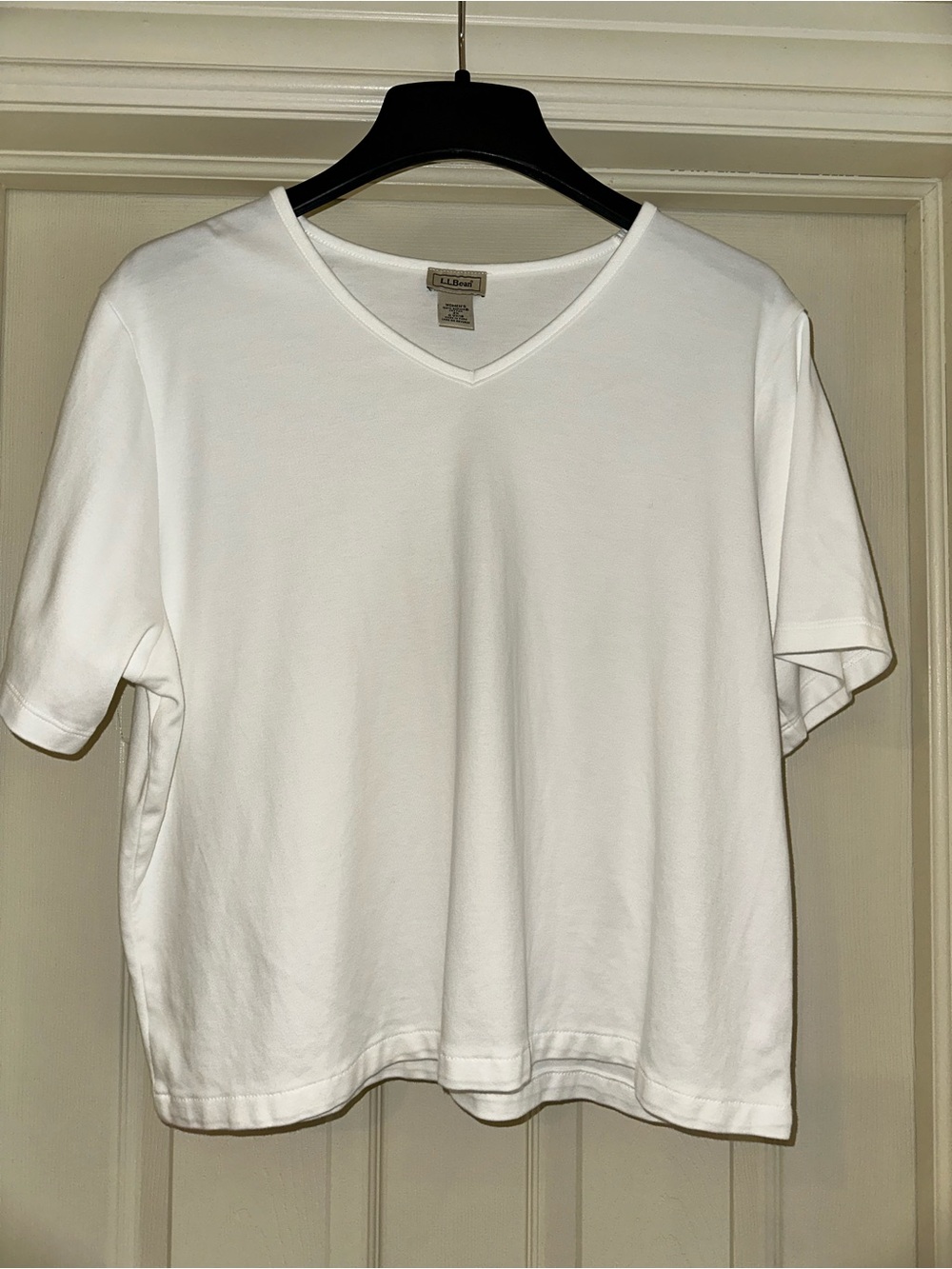 L.L. Bean White V-Neck Short Sleeve Tee